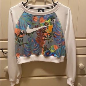 Nike Crop Sweatshirt
